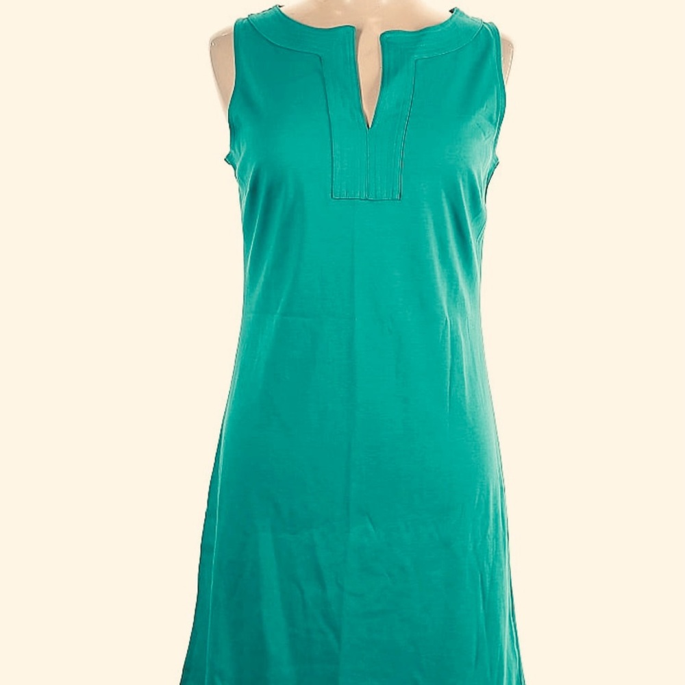 NY&C Green Sleeveless Dress with pockets